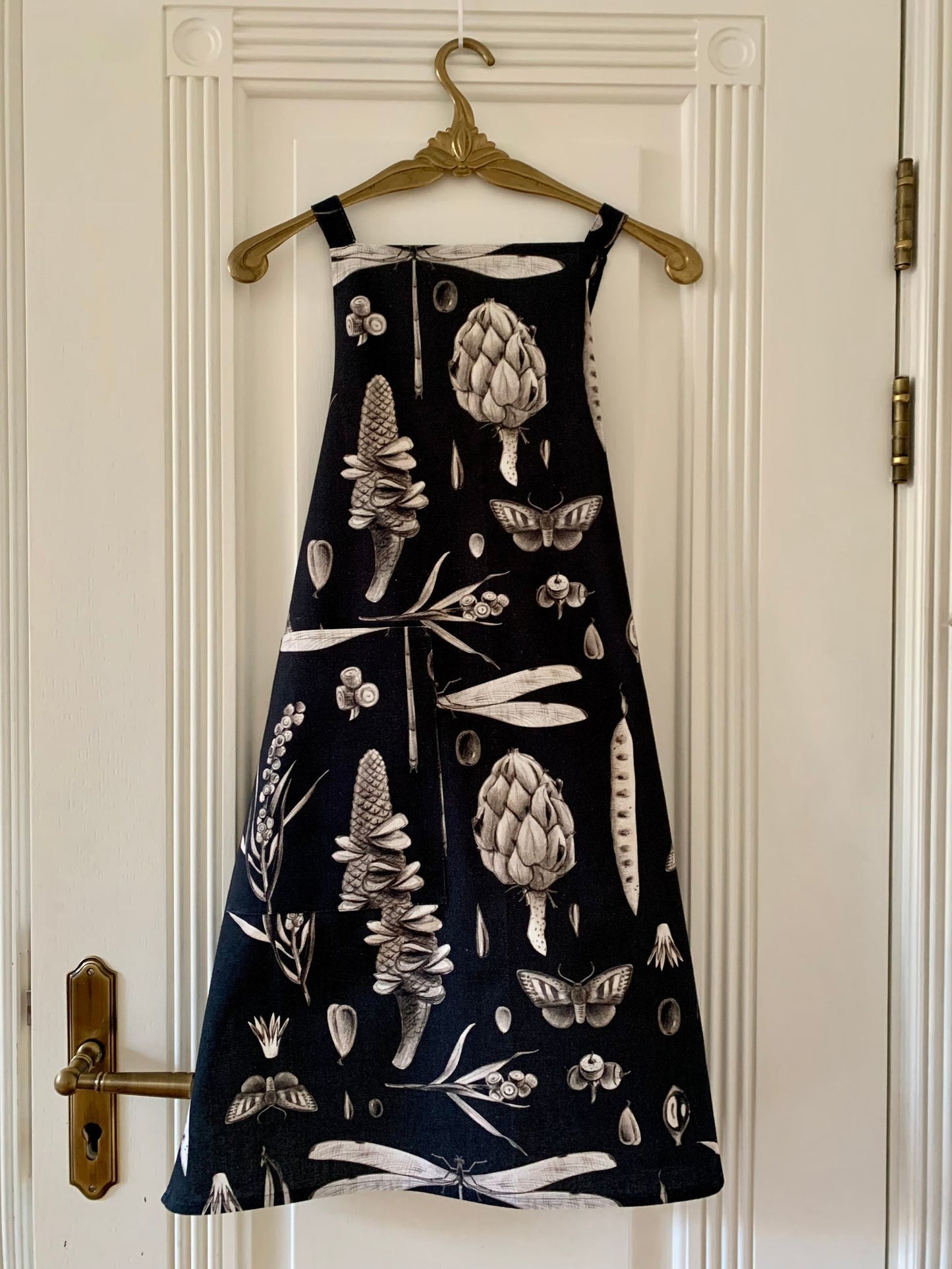 Ladies' Apron - Seeds Carbon